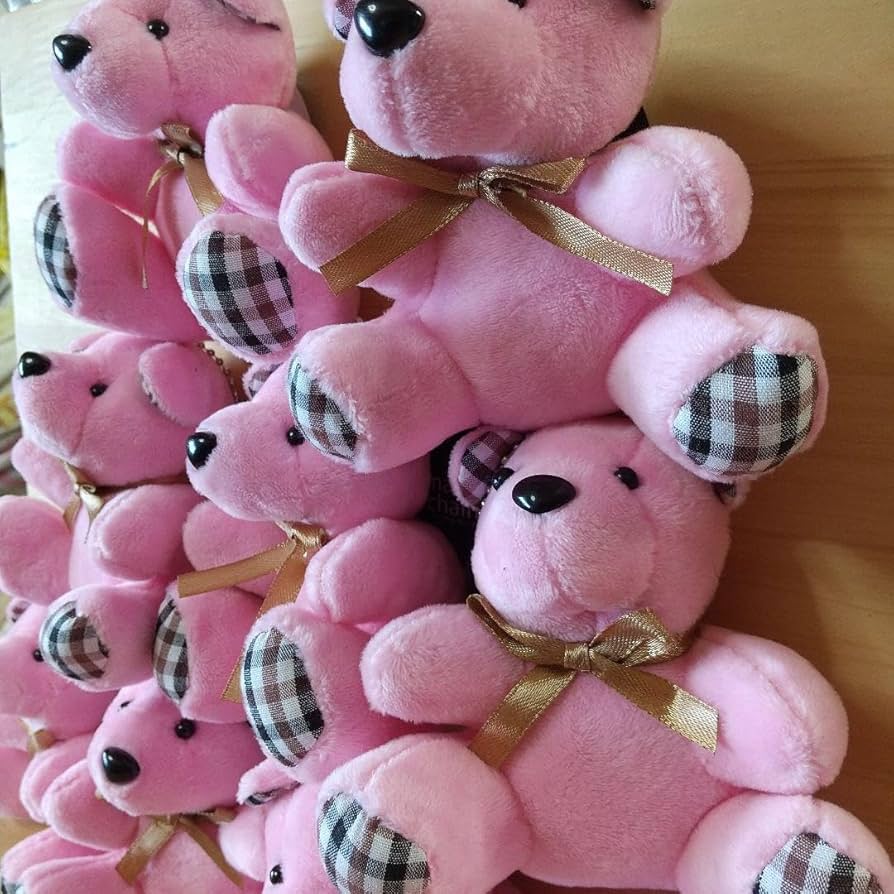 MCM クマ型キーホルダー ピンク イニシャル】くまぬいぐるみチャーム （キーホルダー